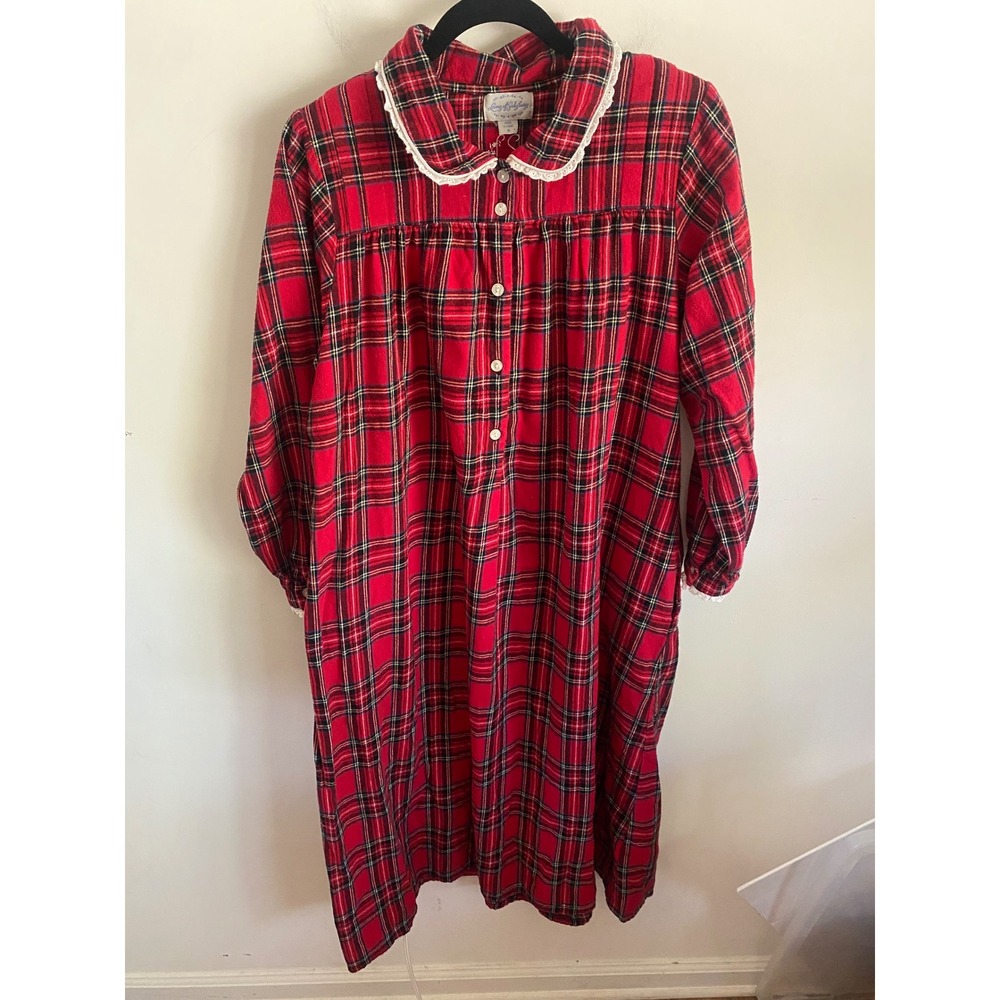 Lanz of Salzburg Red Plaid Flannel Nightgown Lace Trim Peter Pan Collar Medium